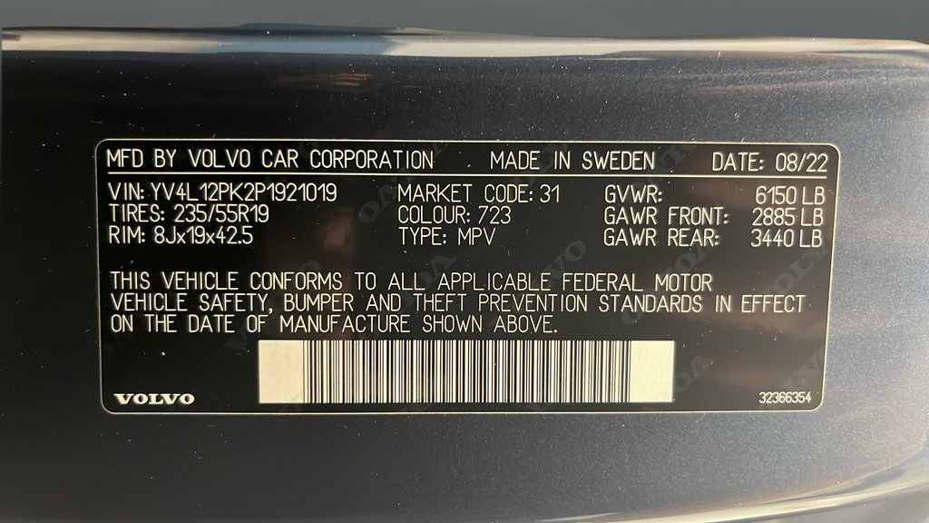 Used 2023 Volvo XC90 B5 Core AWD/4WD image 30
