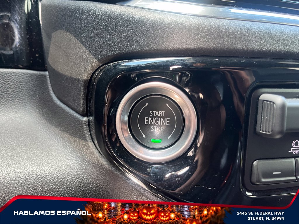 Used 2023 Chevrolet Silverado 1500 High Country w/ Technology Package AWD/4WD image 28