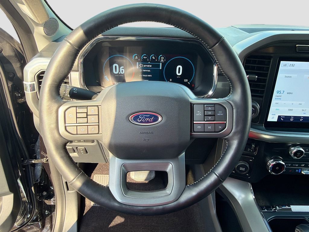 Used 2022 Ford F150 Lariat w/ Equipment Group 502A High image 9