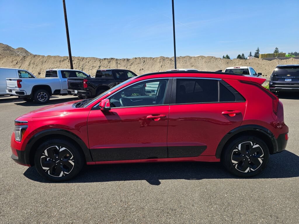 Certified 2024 Kia Niro Wind FWD image 8