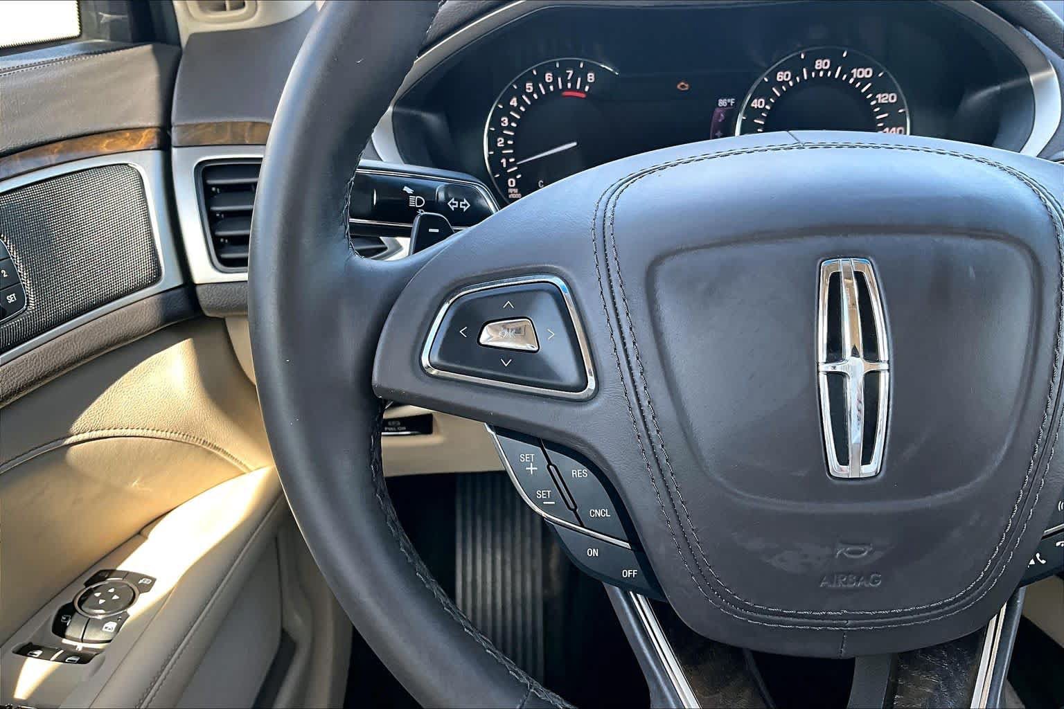 Used 2017 Lincoln MKZ Reserve FWD image 23