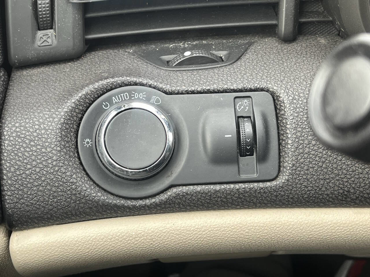 Used 2013 Chevrolet Malibu Eco w/ Power Convenience Package image 22