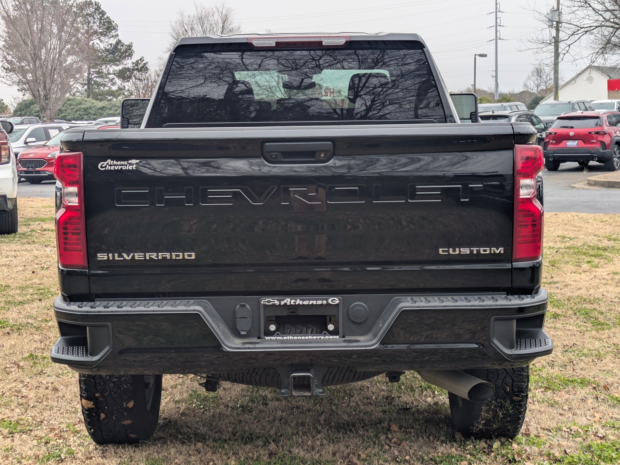 Used 2024 Chevrolet Silverado 2500 Custom image 5