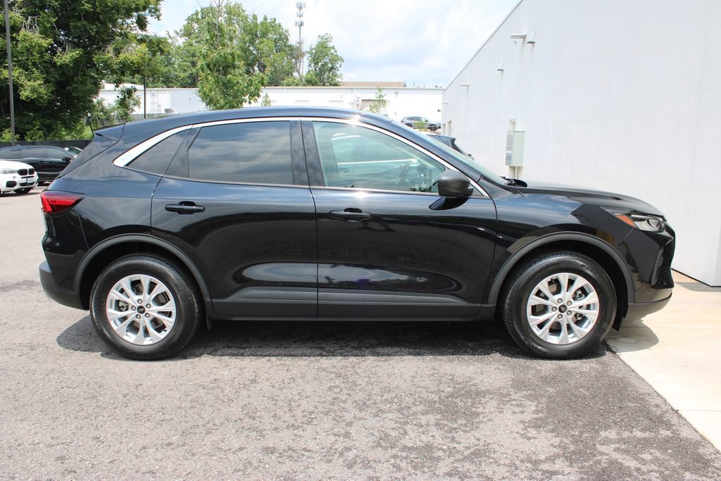 Used 2023 Ford Escape Active AWD/4WD image 32