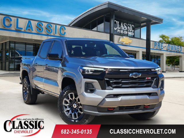 Used 2023 Chevrolet Colorado Z71 w/ Z71 Convenience Package 2