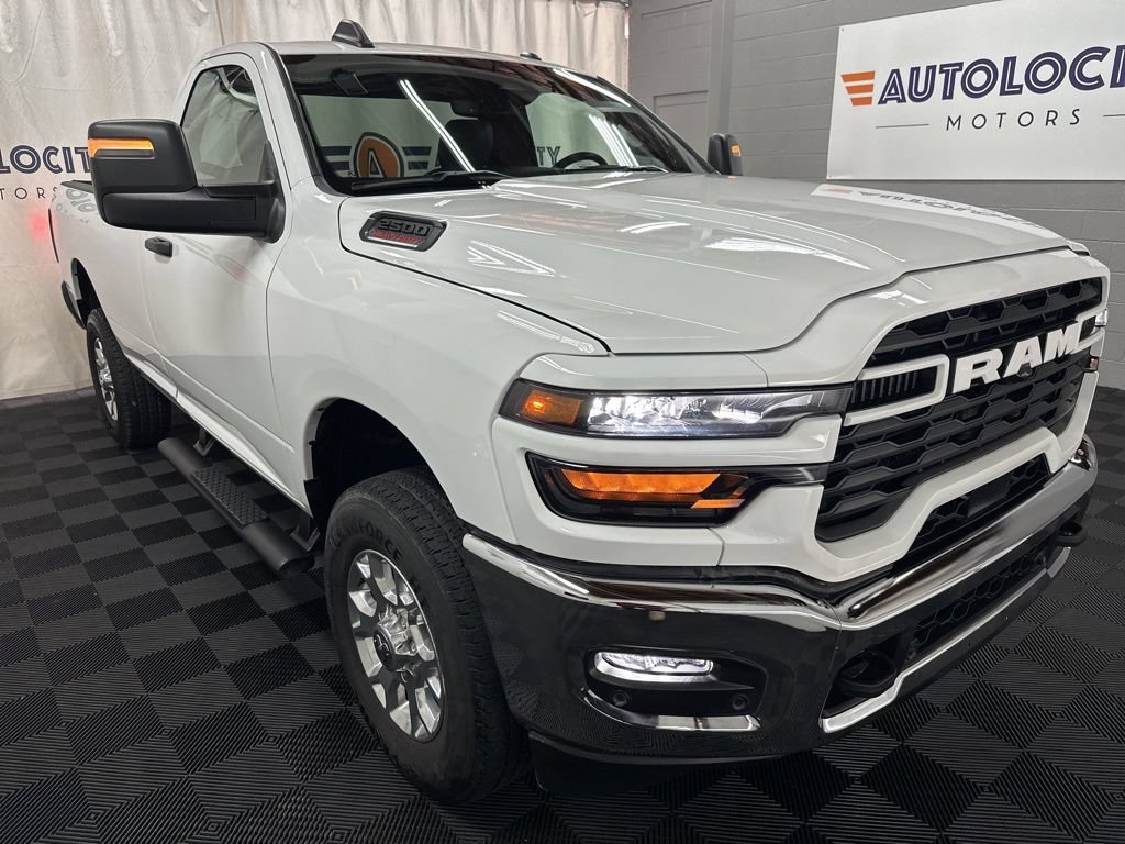 Used 2025 RAM 2500 Tradesman AWD/4WD image 3