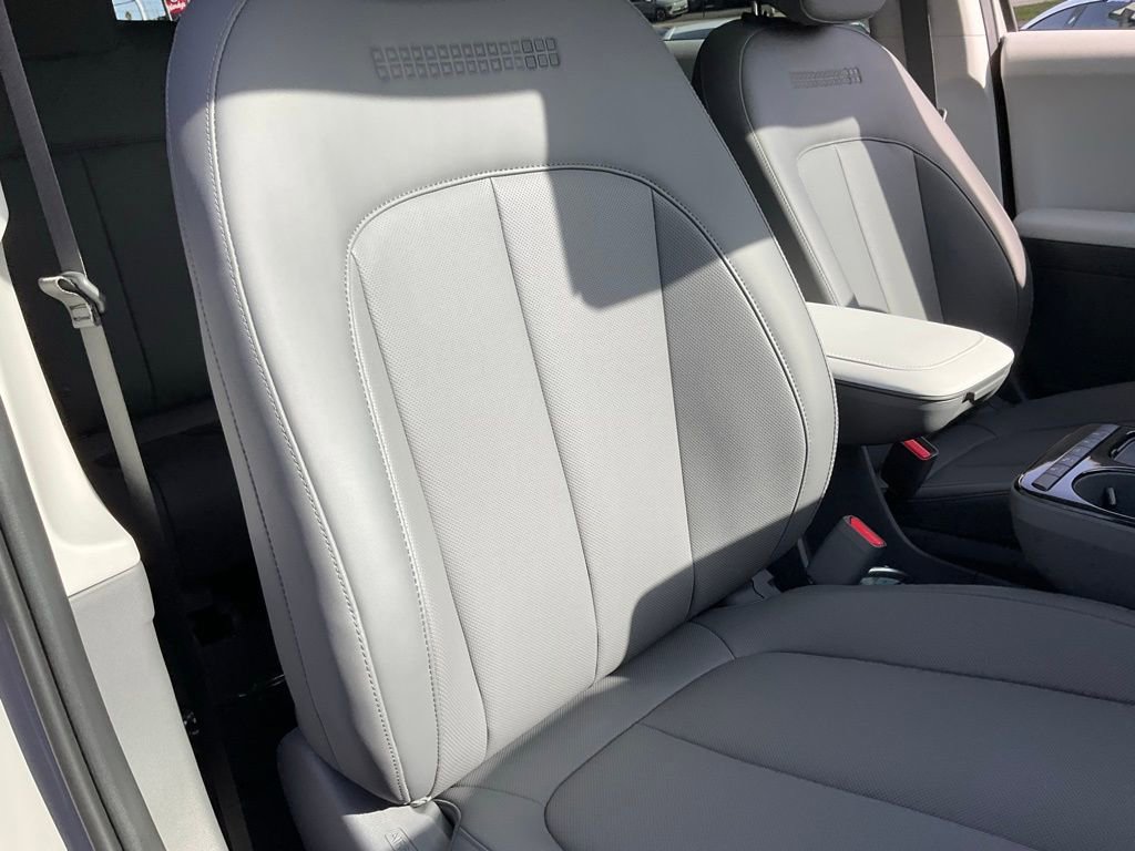 Used 2025 Hyundai Ioniq 5 SEL image 59