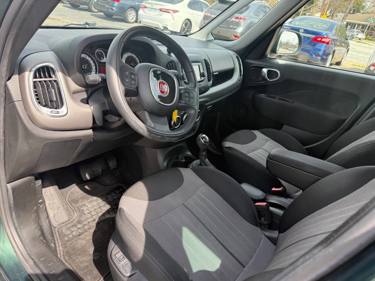 Used 2017 FIAT 500L Pop w/ Popular Equipment Package image 4