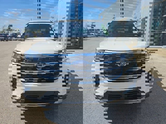 New 2025 Ford Explorer Active w/ Active Comfort Package image 3