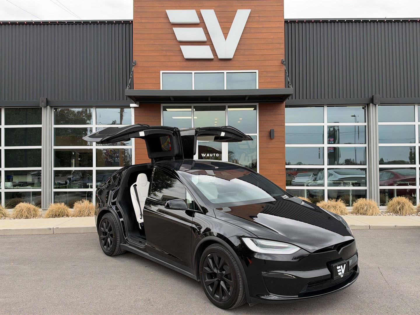 Used 2022 Tesla Model X AWD/4WD image 1