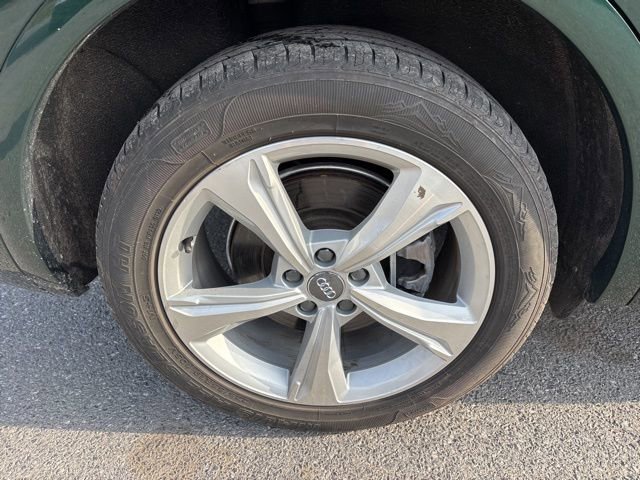 Used 2020 Audi Q5 2.0T Premium w/ Convenience Package image 24