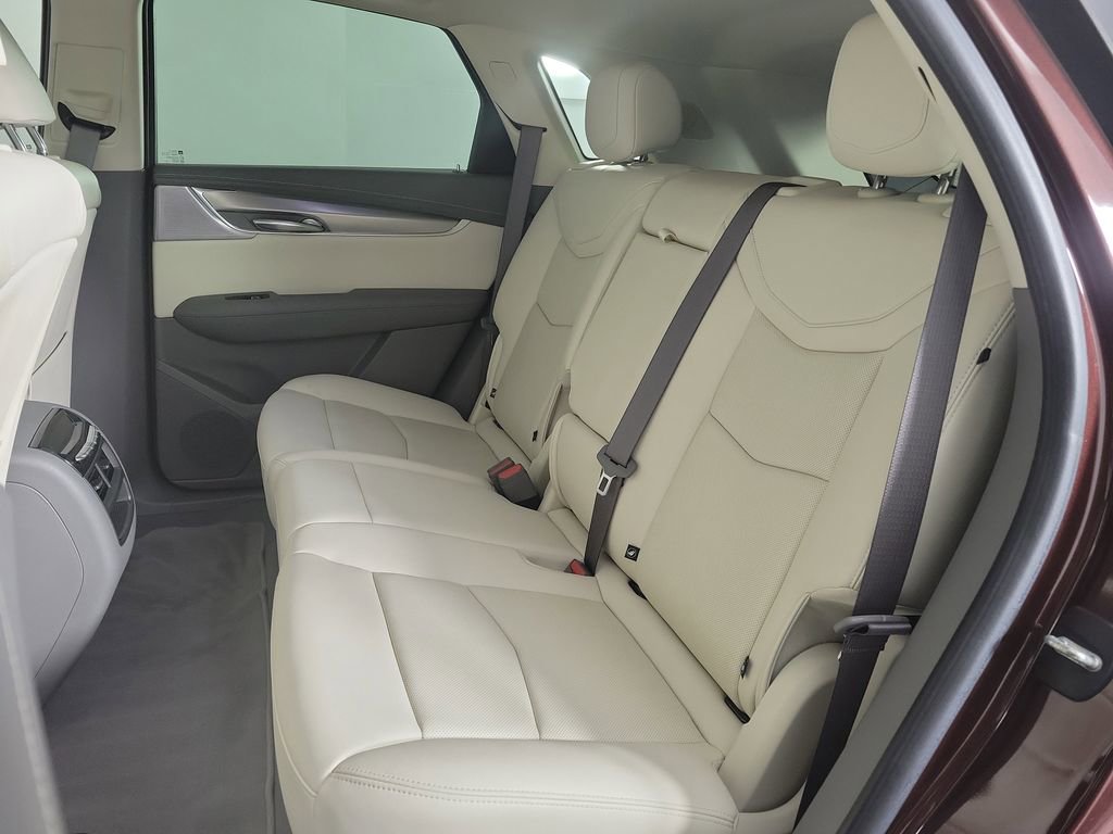 Certified 2023 Cadillac XT5 Premium Luxury w/ Technology Package FWD image 11