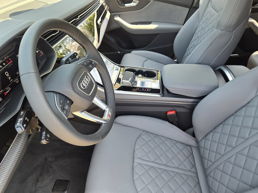 New 2026 Audi SQ8 Premium Plus AWD/4WD image 16