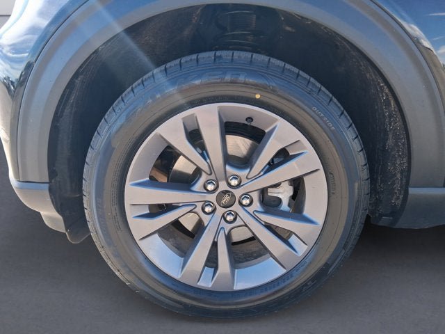 Certified 2023 Ford Explorer XLT w/ Equipment Group 202A AWD/4WD image 14