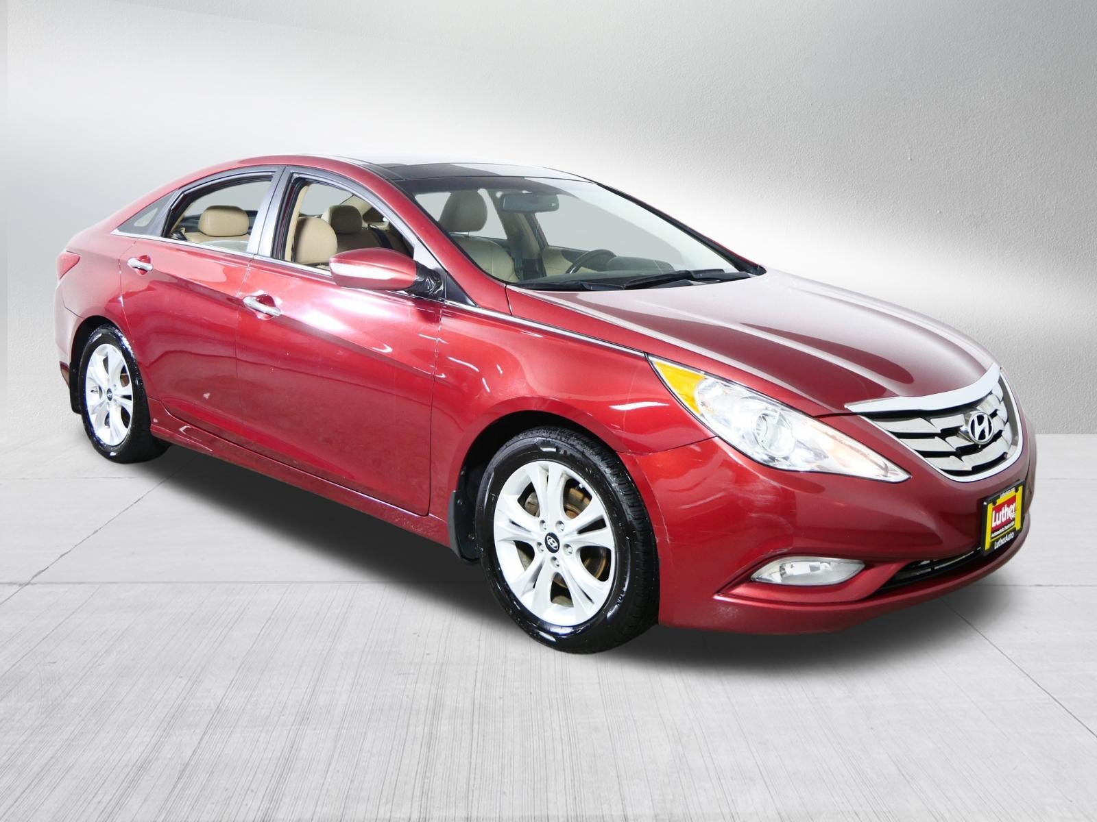 Used 2013 Hyundai Sonata Limited w/ Premium Pkg FWD image 1