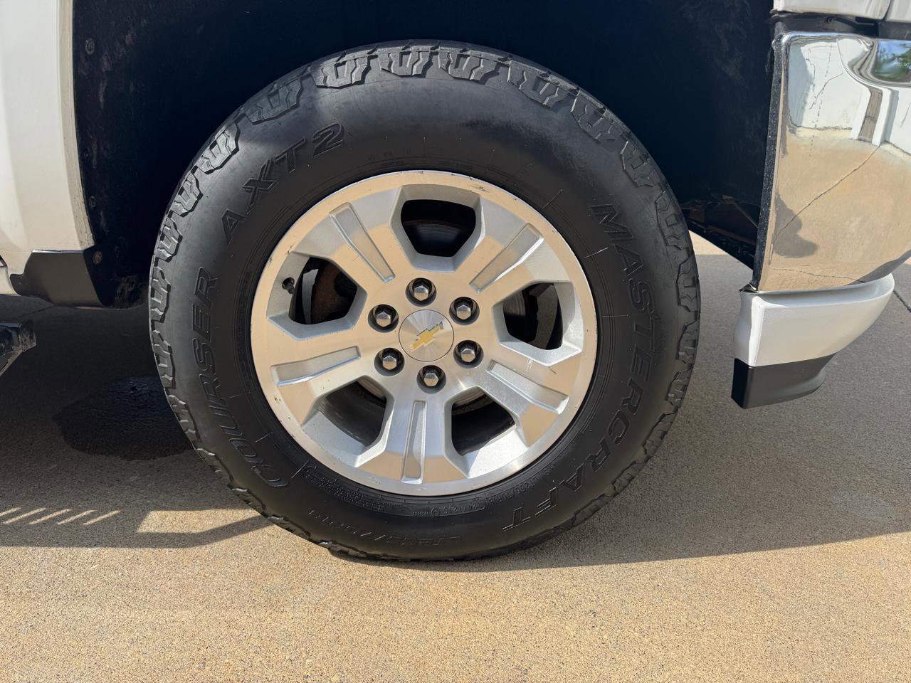 Used 2018 Chevrolet Silverado 1500 LT w/ All Star Edition AWD/4WD image 33