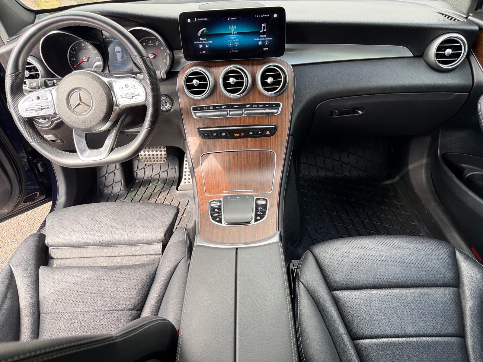 Used 2021 Mercedes-Benz GLC 300 4MATIC image 19