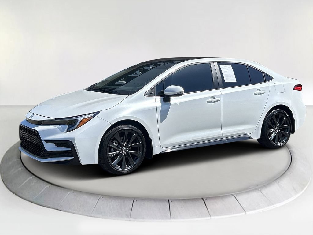 Used 2026 Toyota Corolla SE w/ SE Package FWD image 1