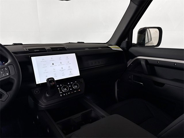 New 2026 Land Rover Defender 110 X-Dynamic SE image 26