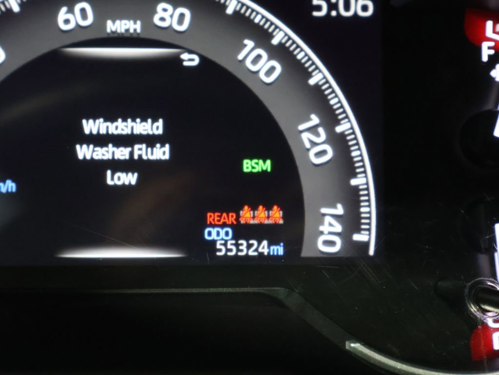 Used 2024 Toyota RAV4 XLE image 39