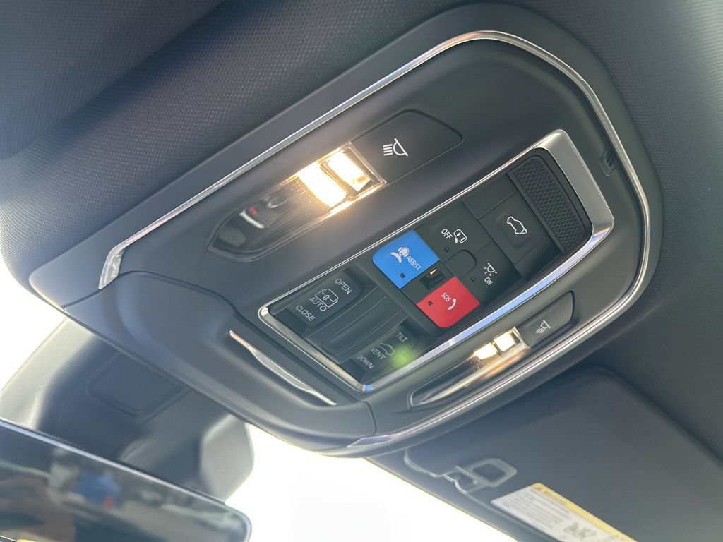 New 2026 Jeep Grand Cherokee Altitude AWD/4WD image 46