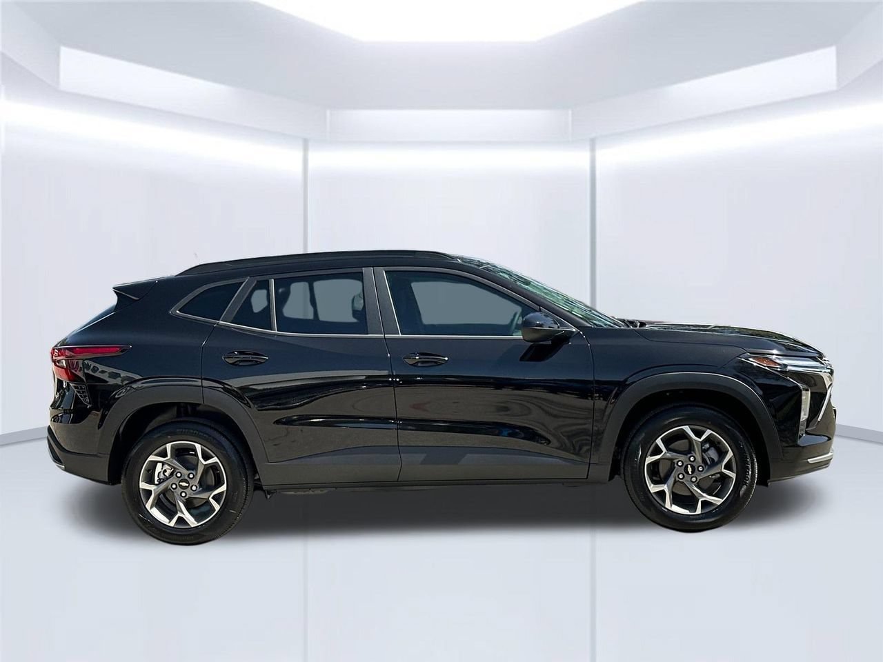 New 2026 Chevrolet Trax RS w/ Sunroof Package FWD image 7