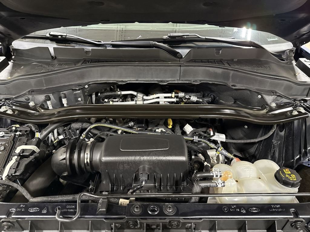 Used 2021 Ford Explorer Limited image 25