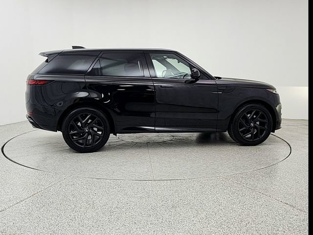 Certified 2024 Land Rover Range Rover Sport Dynamic SE AWD/4WD image 4