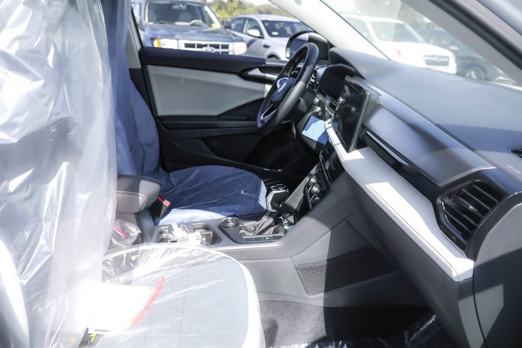 Used 2025 Volkswagen Taos S image 34