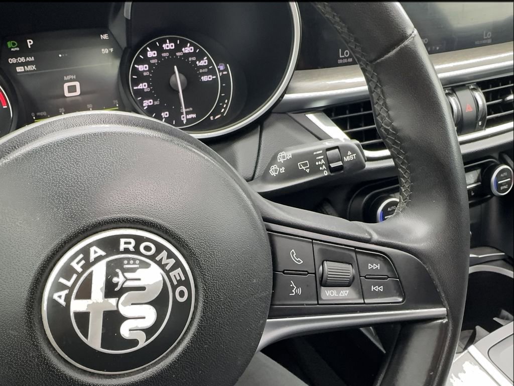 Used 2019 Alfa Romeo Stelvio Ti w/ Nero Edizione image 42