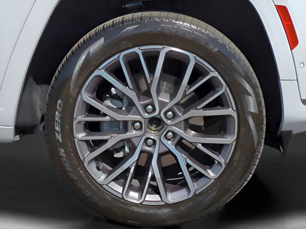 Used 2023 Jeep Grand Cherokee L Summit image 30