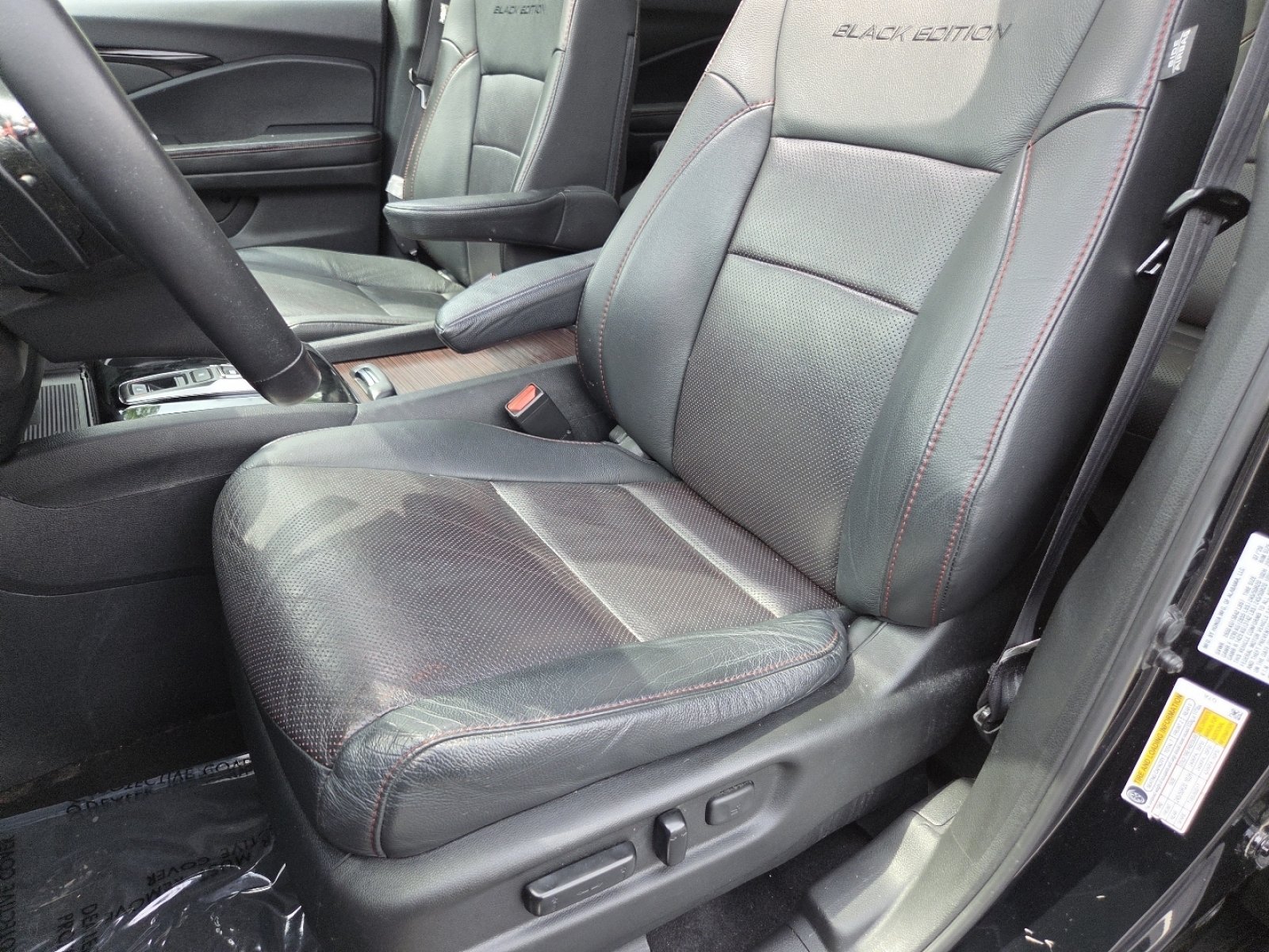 Certified 2021 Honda Pilot Black Edition image 34