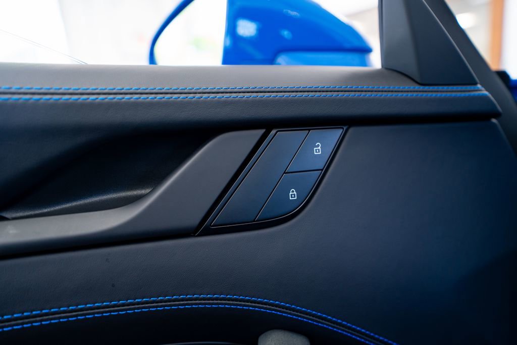 Used 2025 Porsche 911 GT3 image 28