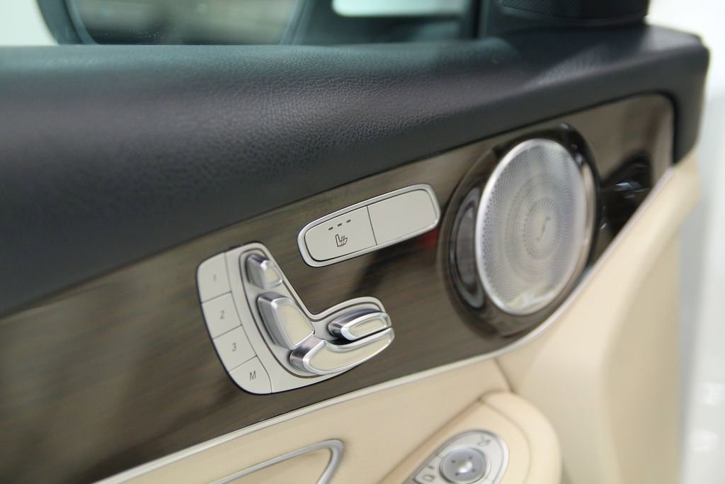 Used 2018 Mercedes-Benz GLC 300 4MATIC image 20