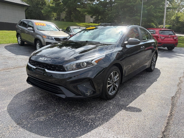 Used 2024 Kia Forte LXS FWD image 2