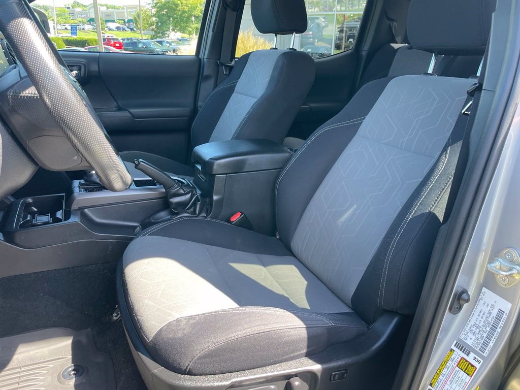 Used 2020 Toyota Tacoma TRD Off-Road AWD/4WD image 6