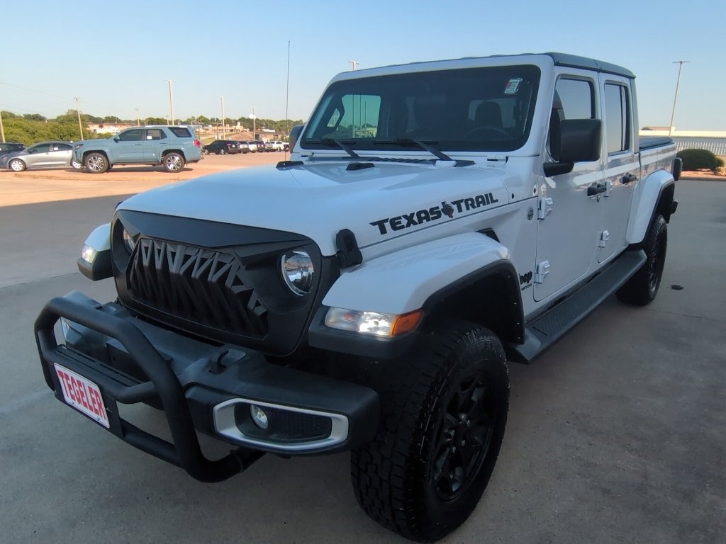 Used 2022 Jeep Gladiator Sport image 3