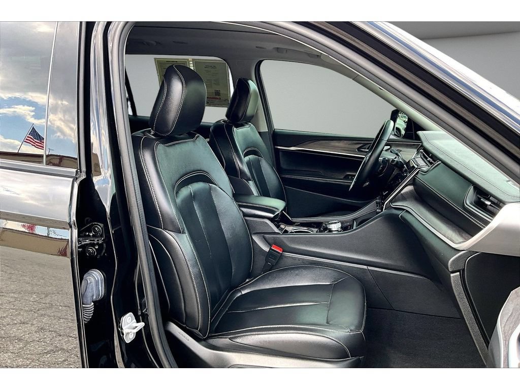 Certified 2022 Jeep Grand Cherokee L Limited AWD/4WD image 51