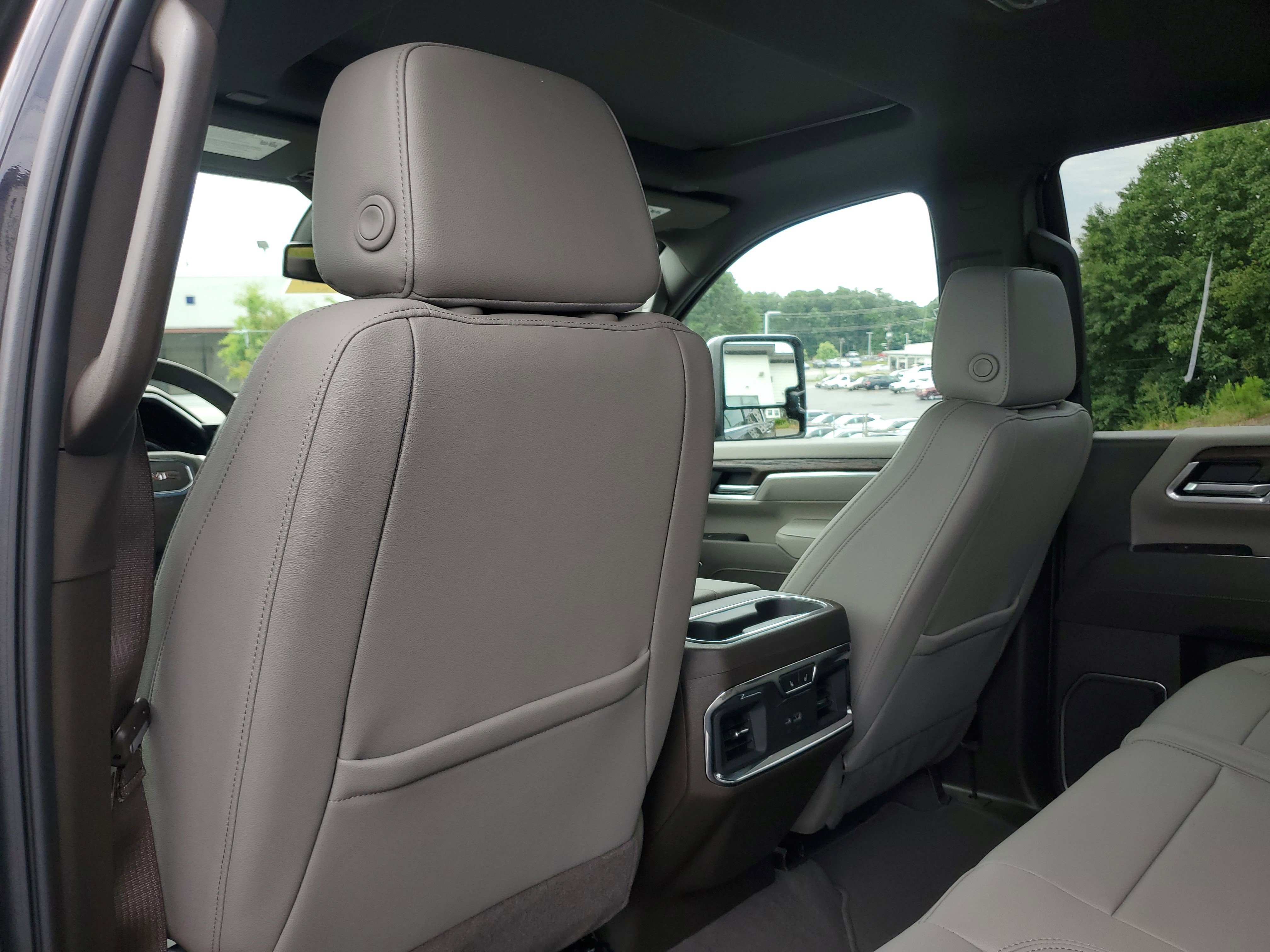 New 2025 GMC Sierra 2500 SLT w/ SLT Convenience Package image 11