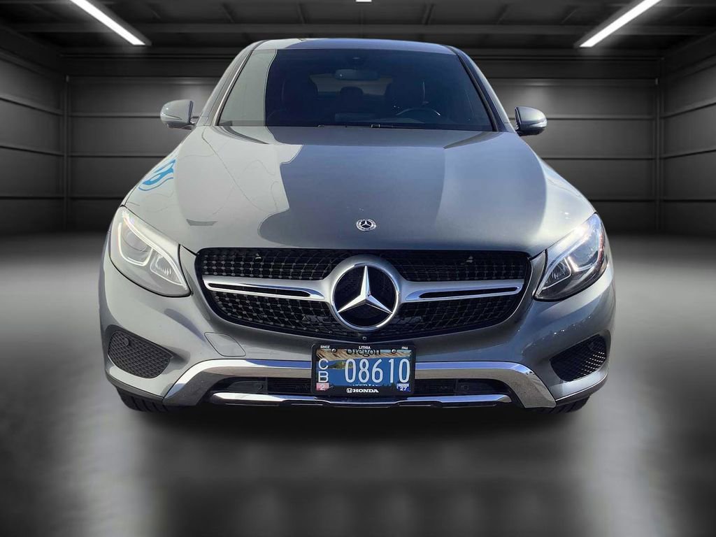 Used 2019 Mercedes-Benz GLC 300 4MATIC Coupe image 6