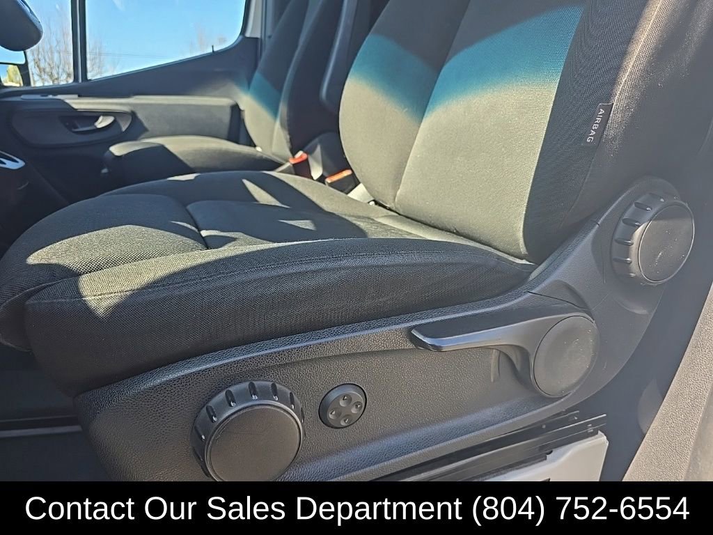 Used 2020 Freightliner Sprinter 3500 image 21