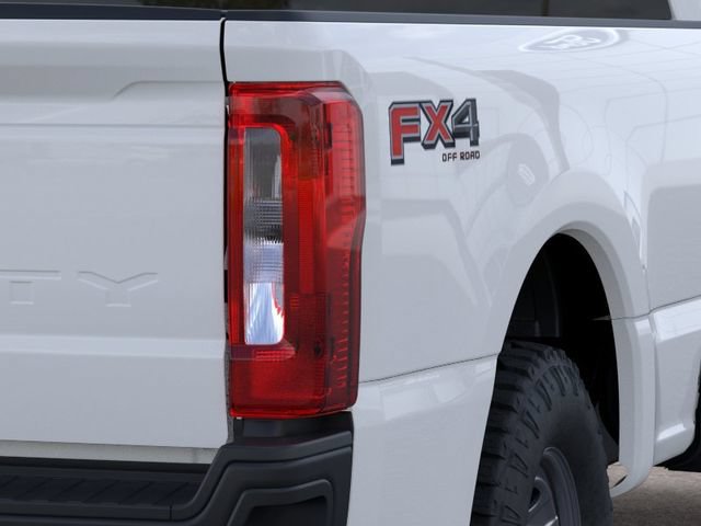 New 2026 Ford F250 XL w/ XL Off-Road Package AWD/4WD image 22