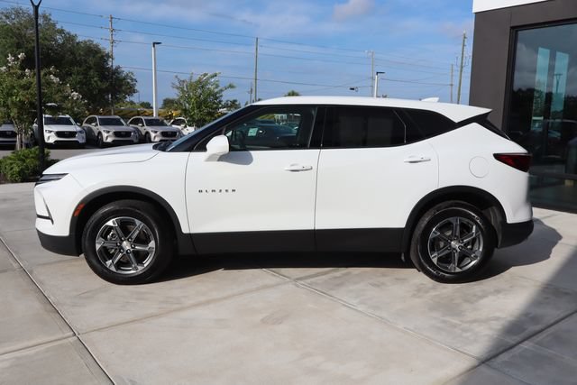 Used 2025 Chevrolet Blazer LT AWD/4WD image 7