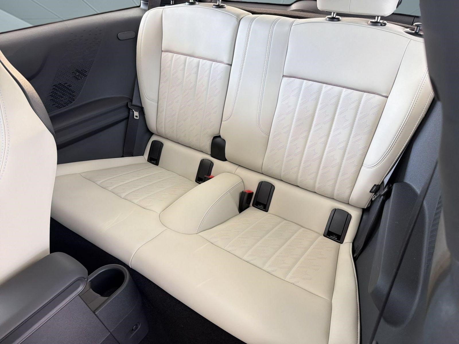 Used 2026 MINI Cooper S FWD image 23