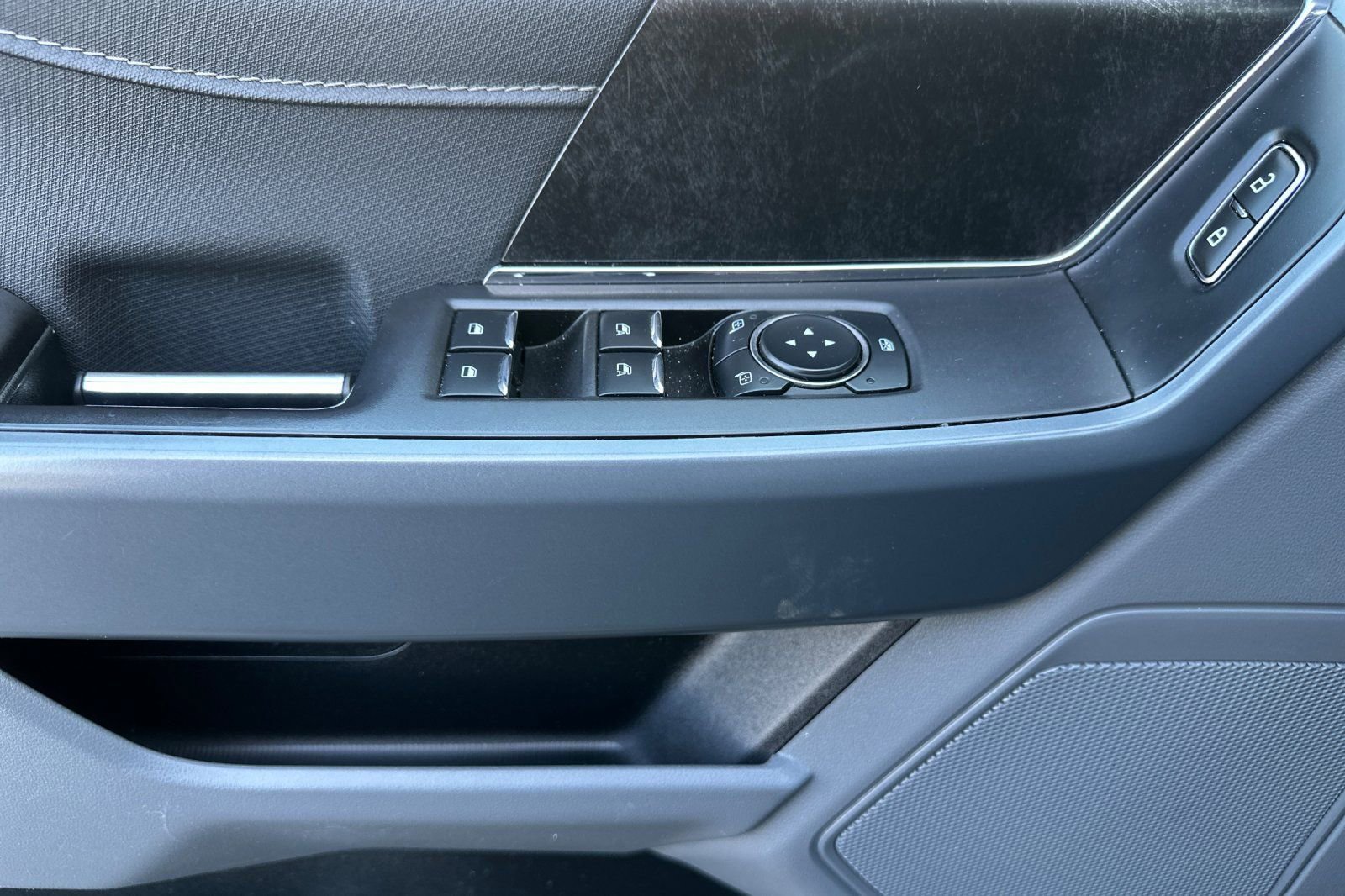 Used 2023 Ford F150 Lariat image 11