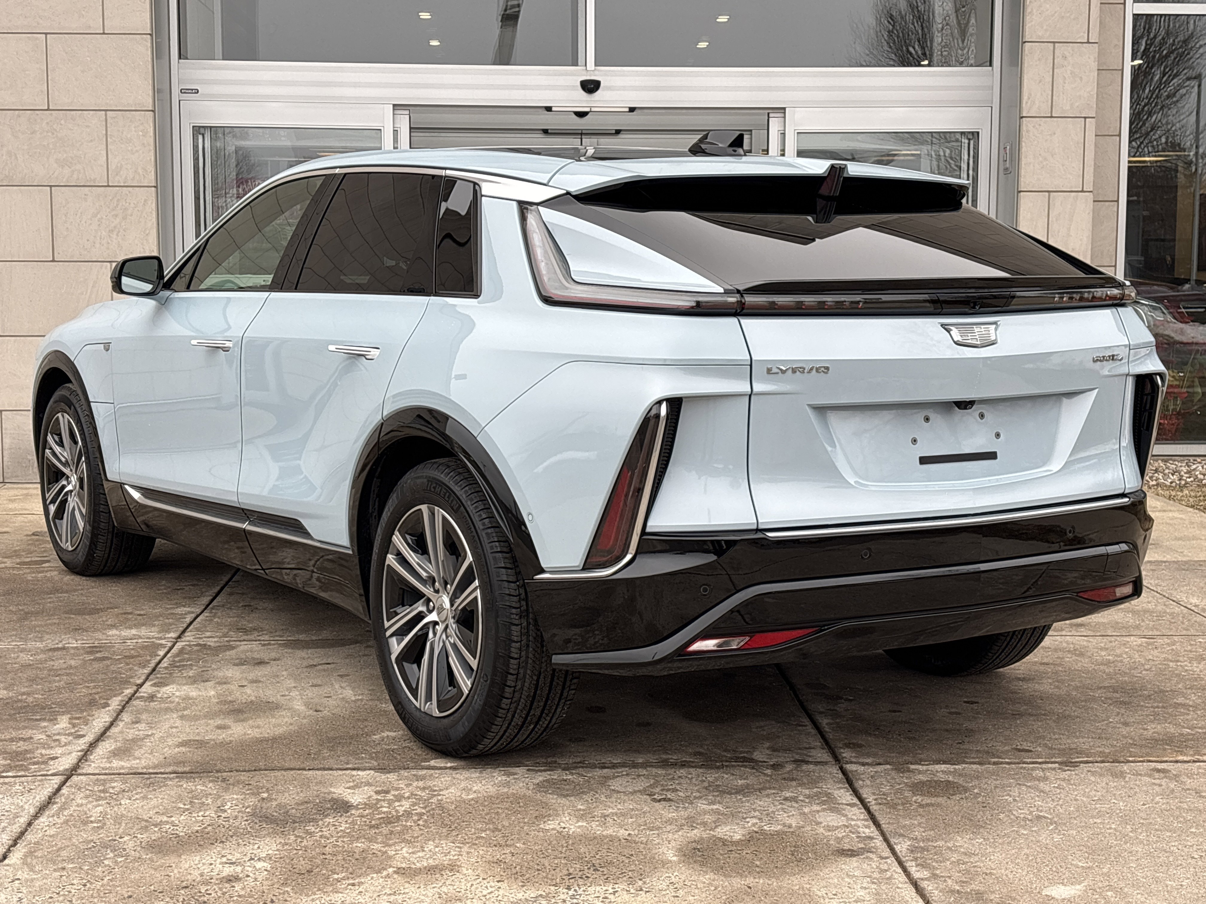 Used 2024 Cadillac Lyriq Luxury w/ Nappa Leather Package image 9