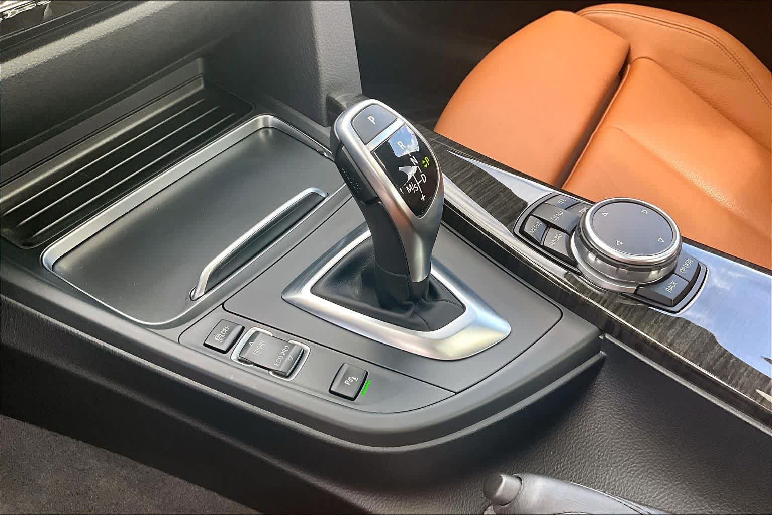 Used 2016 BMW 328i Sedan RWD image 17