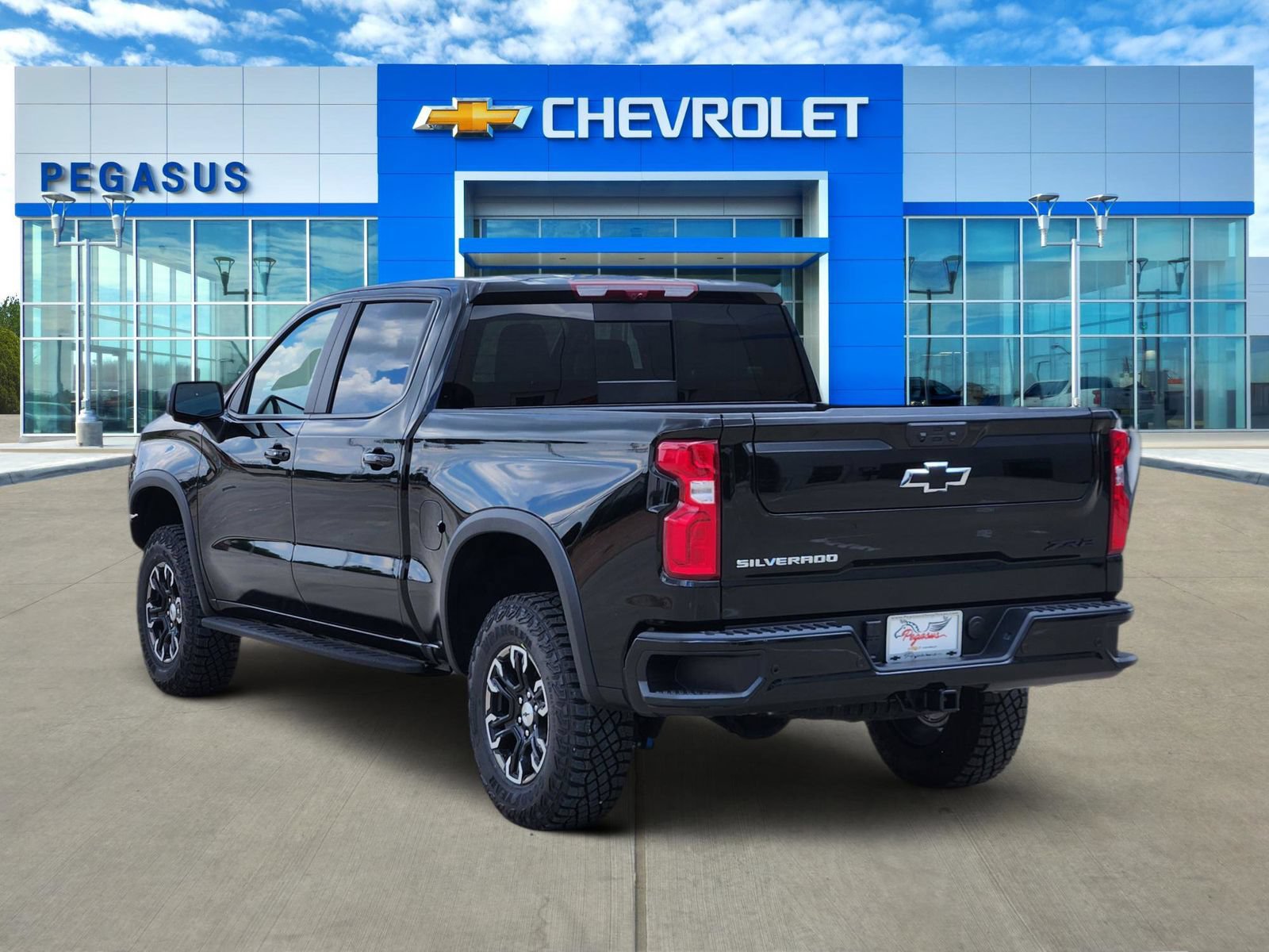 New 2026 Chevrolet Silverado 1500 ZR2 w/ LPO, Dark Essentials Package AWD/4WD image 4
