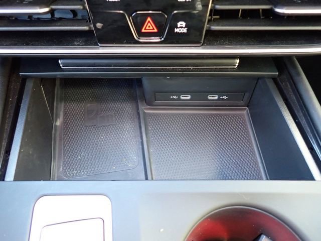 Used 2024 Volkswagen Atlas Cross Sport SE image 22