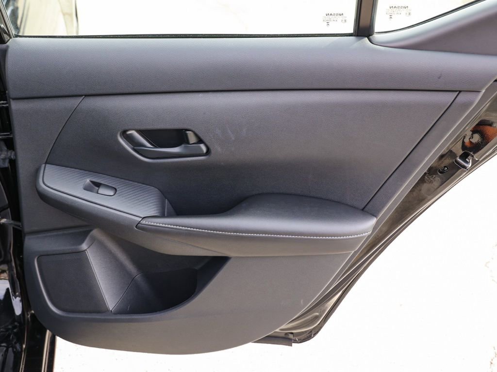 Used 2025 Nissan Sentra SV image 18